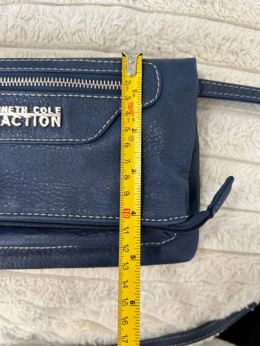 Kenneth Cole Reaction Navy Slim Crossbody with Front Zip - Picture 7 of 9